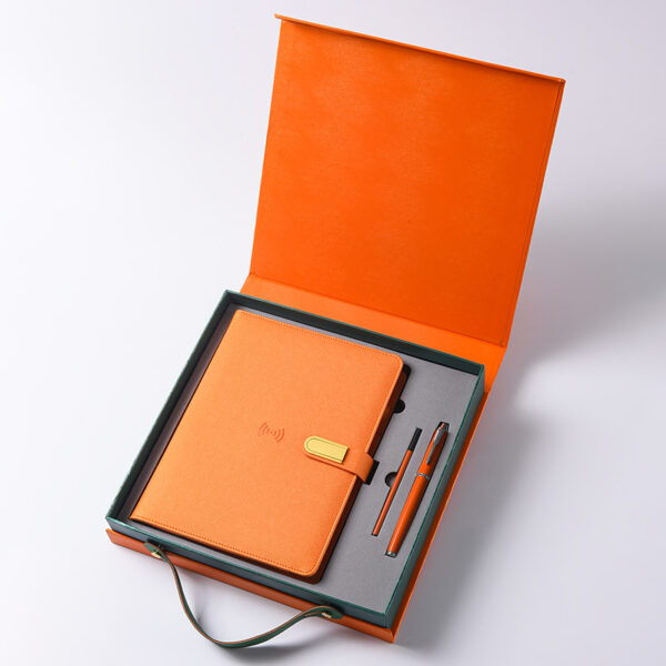 A5 Wireless phone charging 8000mah leather notebook gift box with USB flash drive - Image 10