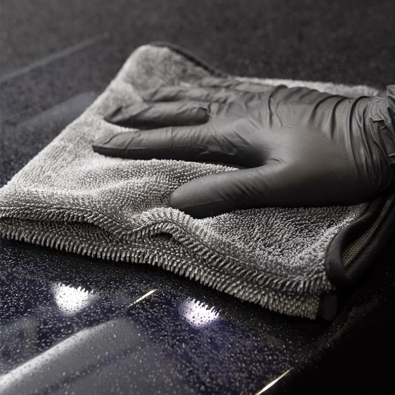 Superfine fiber 1200gsm car cleaning towel that absorbs water and cleans the vehicle